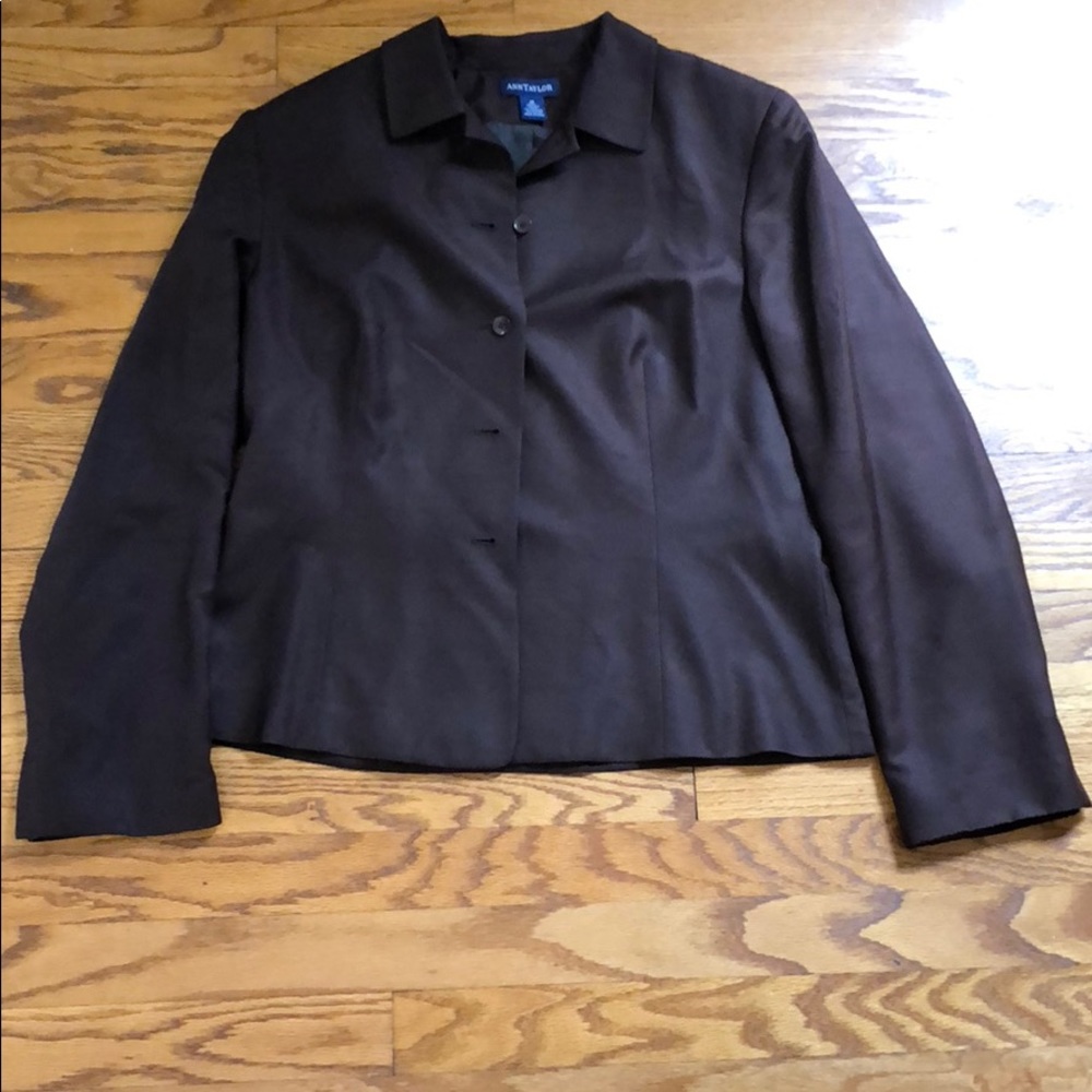 🆕 Ann Taylor Silk Blazer